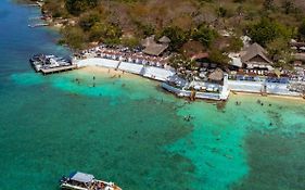 Bora Bora Beach Club Cartagena